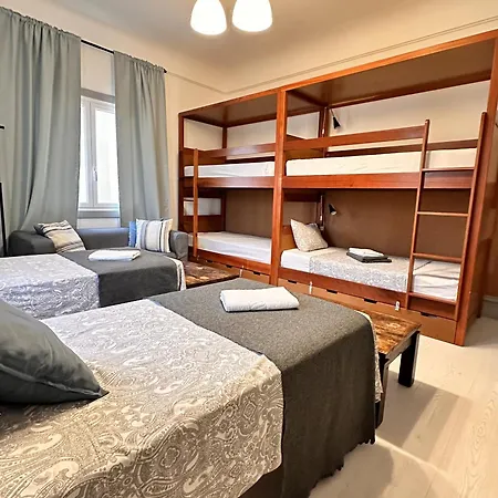 Ey Hostal