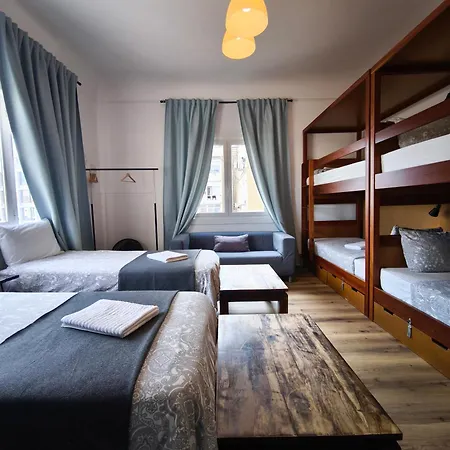 Ey Hostal *