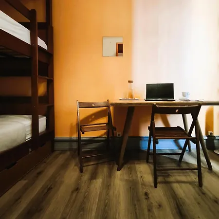 Hostal Ey