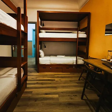 Ey Lisbon Guesthouse