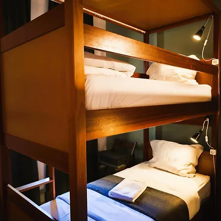 Ey Lisbon Guesthouse Hostel