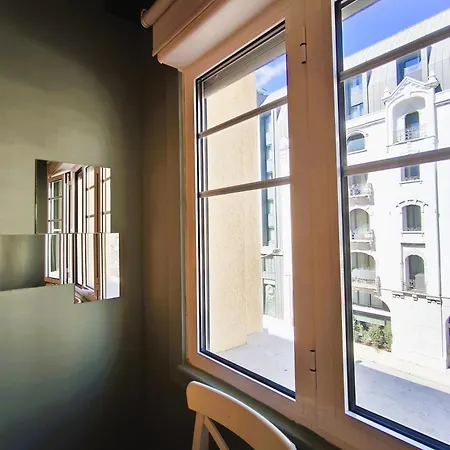 Ey Lisbon Guesthouse * Лиссабон